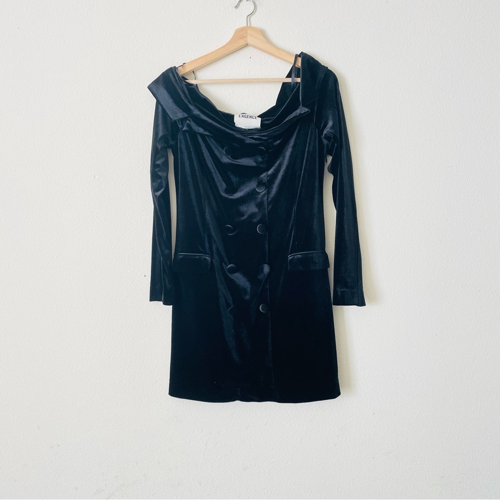 L’AGENCE MEDIUM Micaela Velvet blazer off the shoulder mini dress in black - Picture 4 of 10